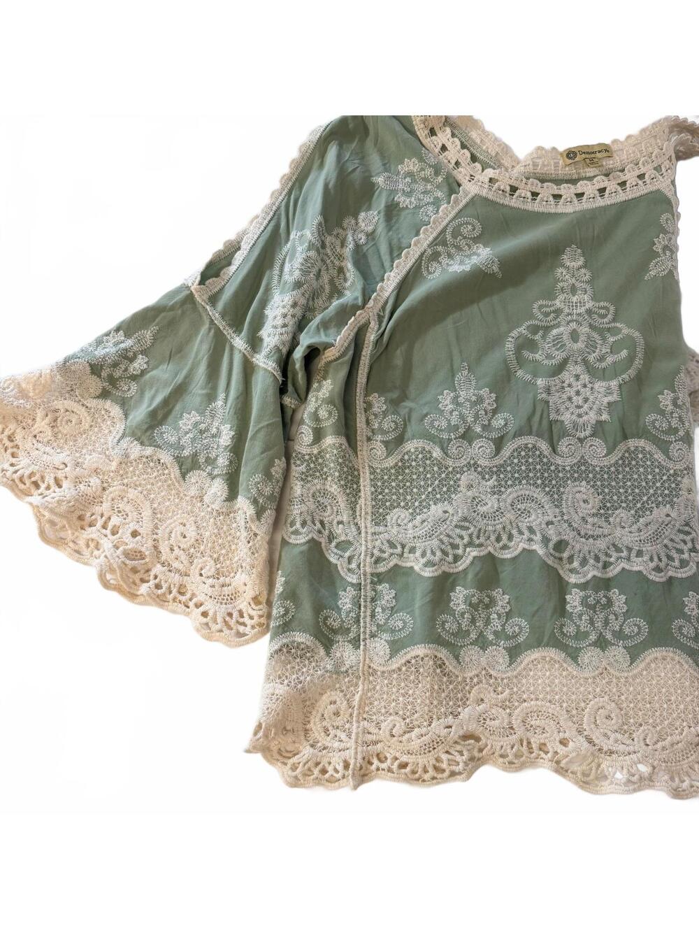 Sage Green Embroidered Lace Peasant Top Bell Sleeve Democracy Women's Medium